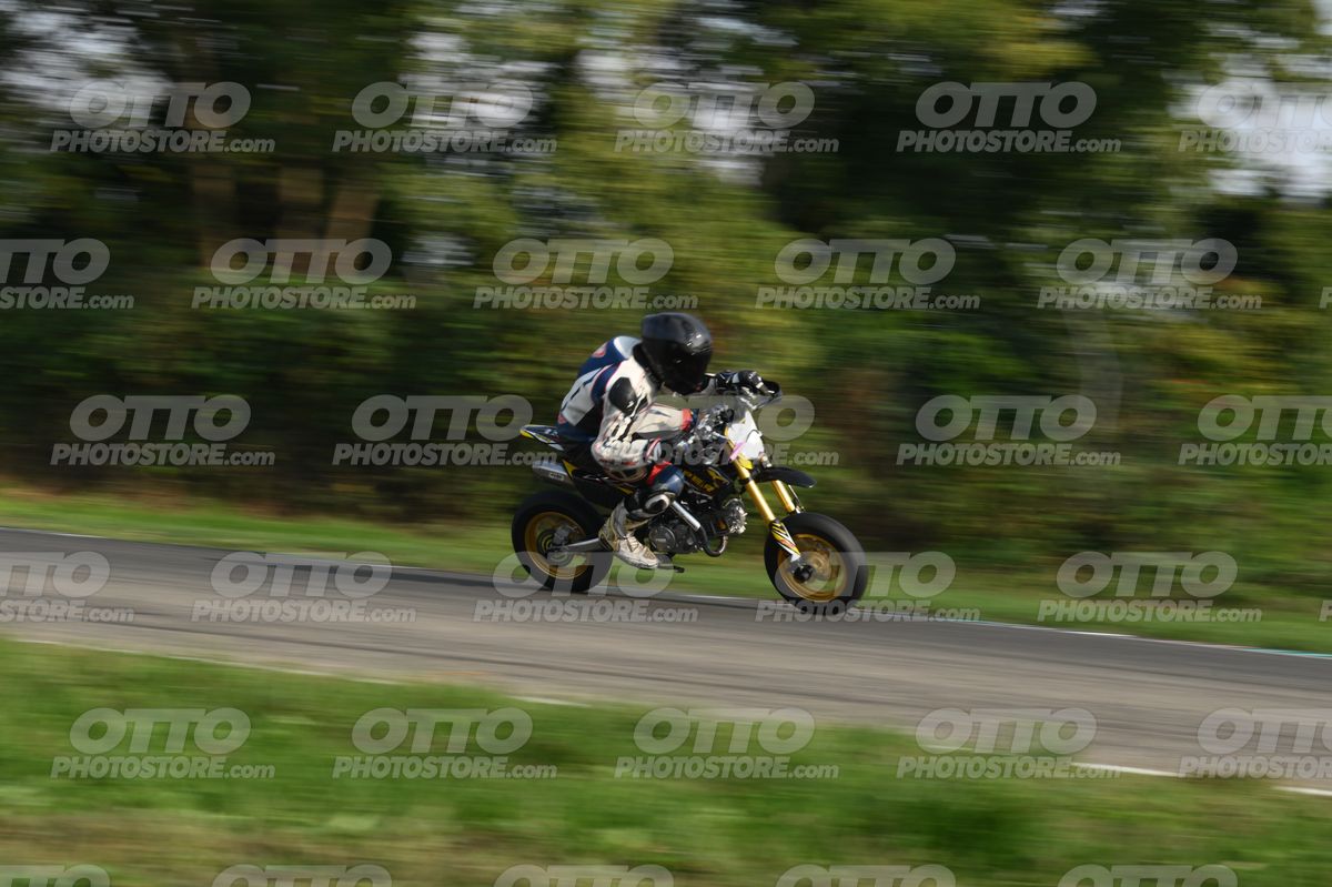 PITBIKE WHITE black - PITBIKE · DSH_6173
