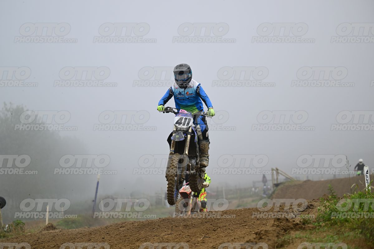 411 · DSH_6233
