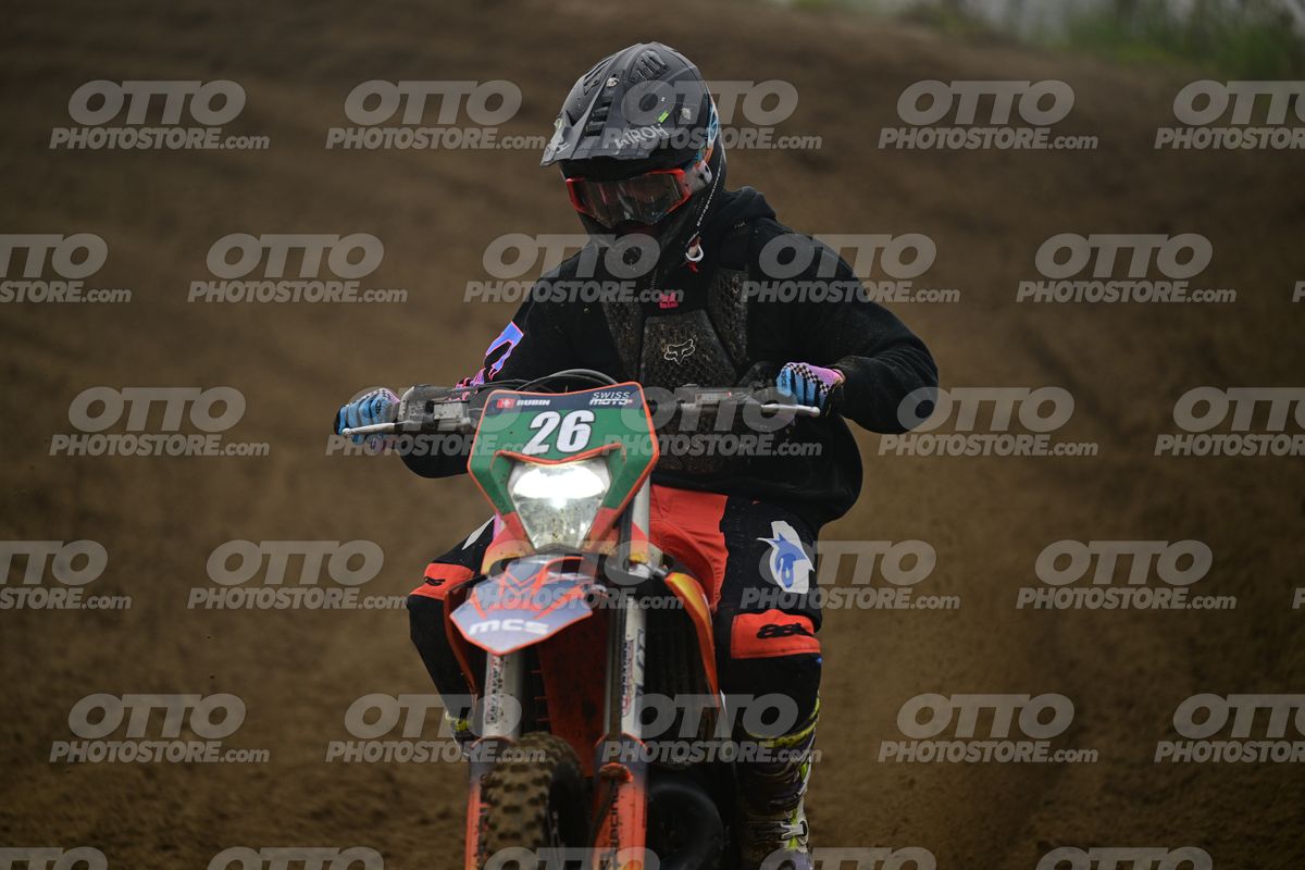 26  (KTM) · DSH_6402