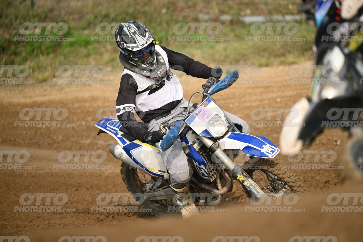 0 - HUSQ White Blue (FARO) · DSH_6504