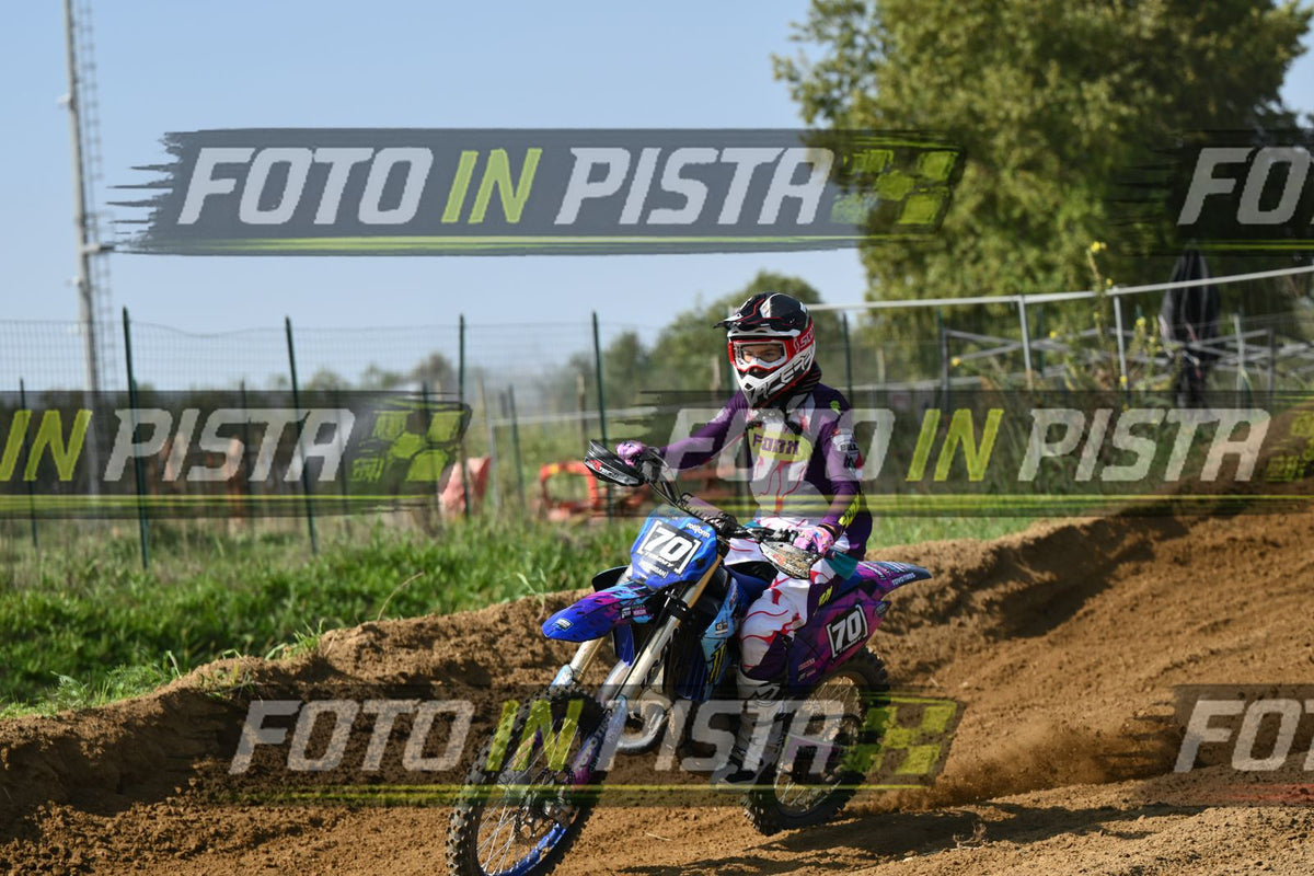 70 · DSH_6521
