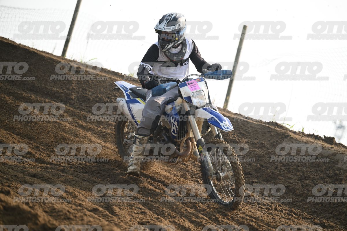 0 - HUSQ White Blue (FARO) · DSH_6611
