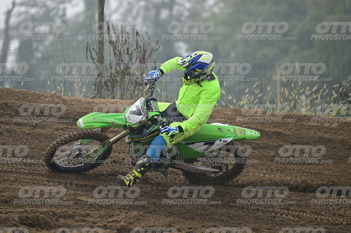 7 GREEN · DSH_6664