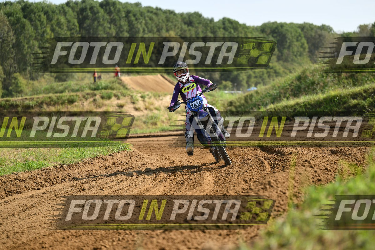 70 · DSH_6713