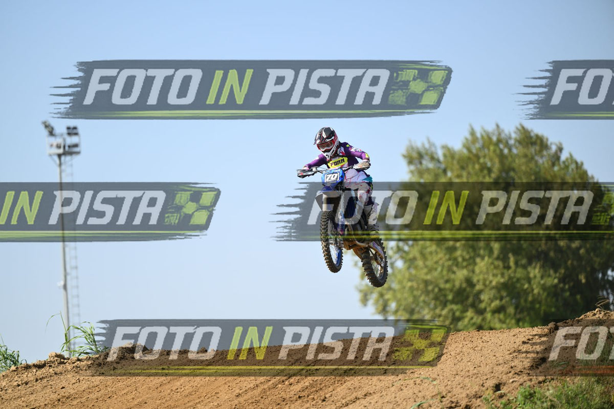 70 · DSH_6798