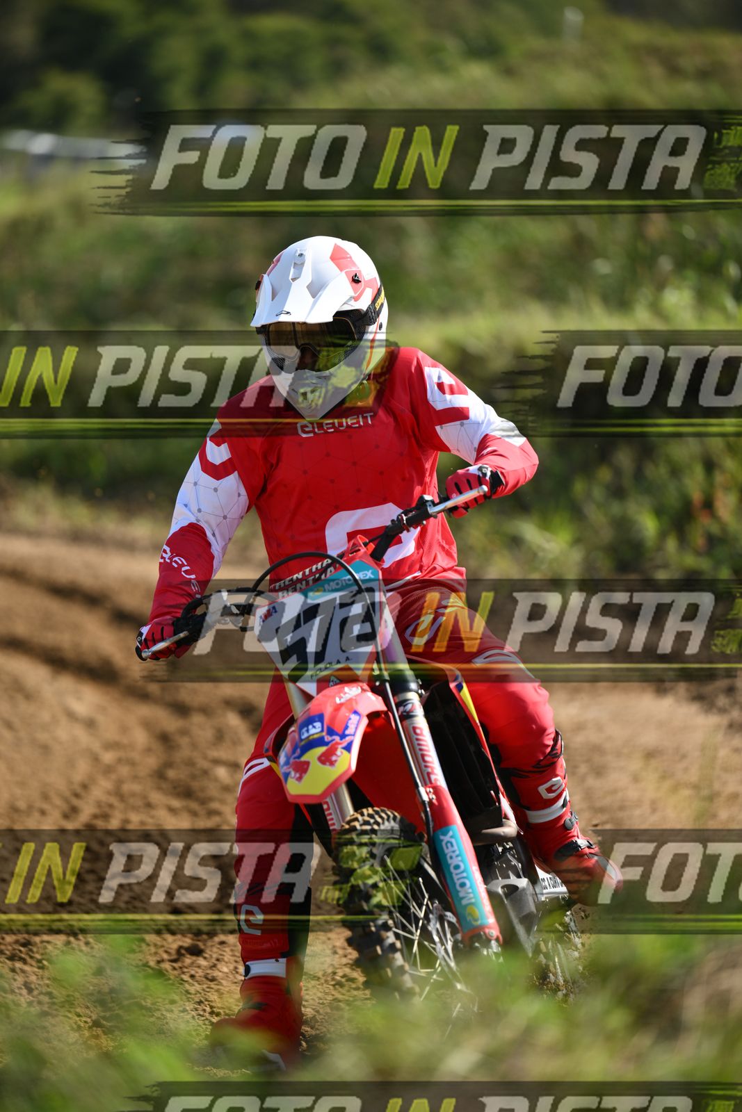 572 · DSH_6968