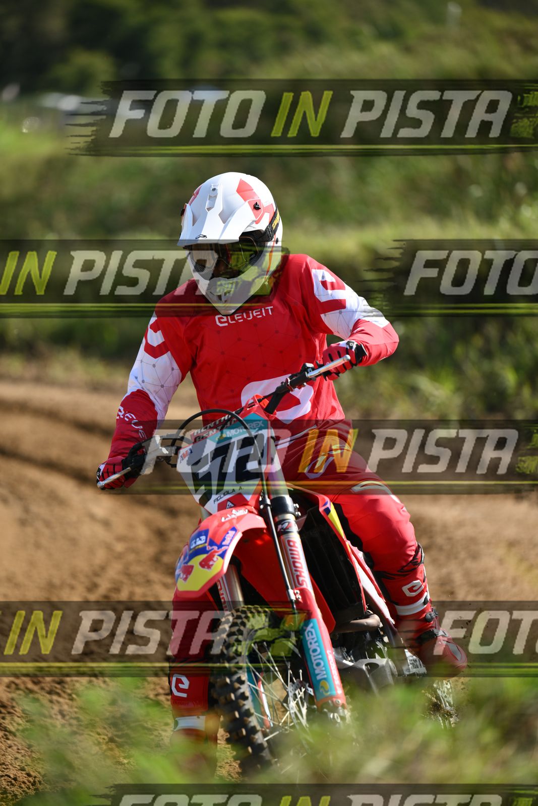 572 · DSH_6969
