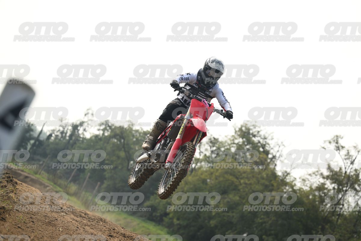 0 - CRF FASTHOUSE · DSH_7028