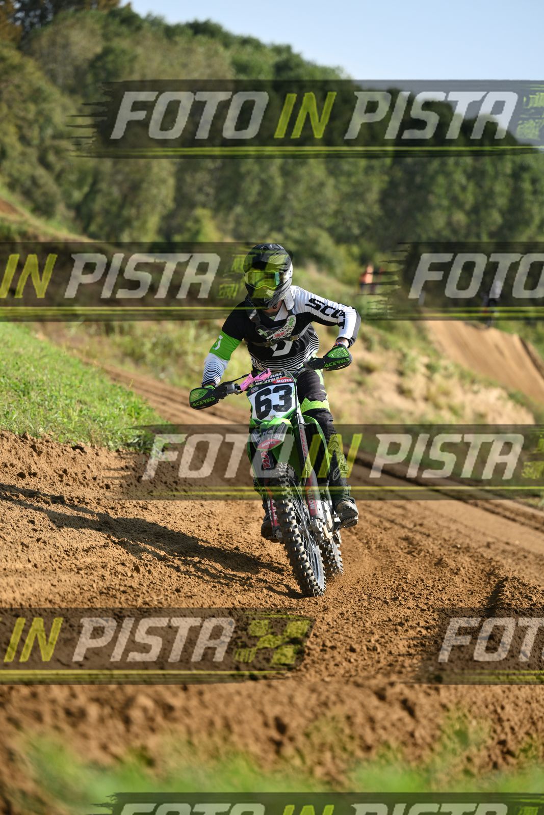 63 · DSH_7055