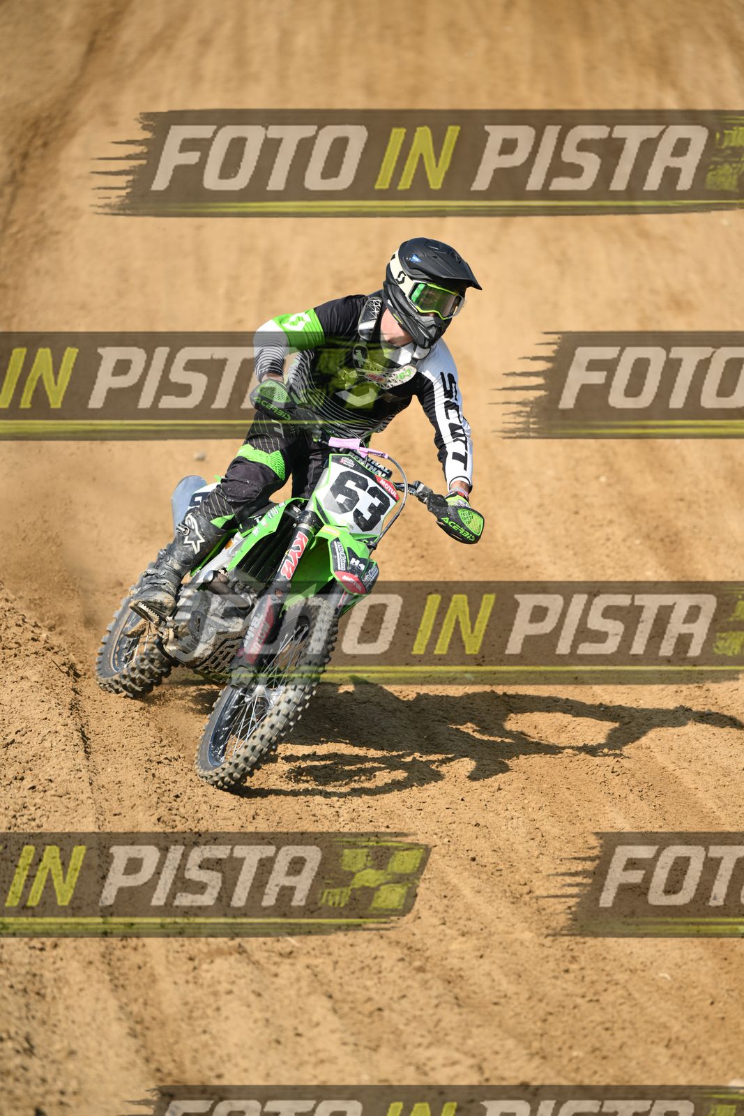 63 · DSH_7080
