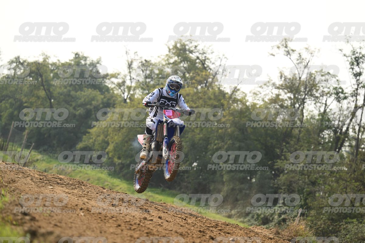 0 - YAMAHA blue red - white black shirt (Light Blue helmet · DSH_7105