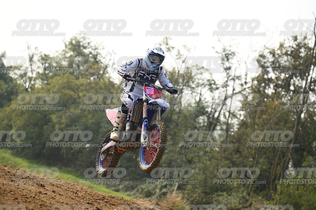 0 - YAMAHA blue red - white black shirt (Light Blue helmet · DSH_7107
