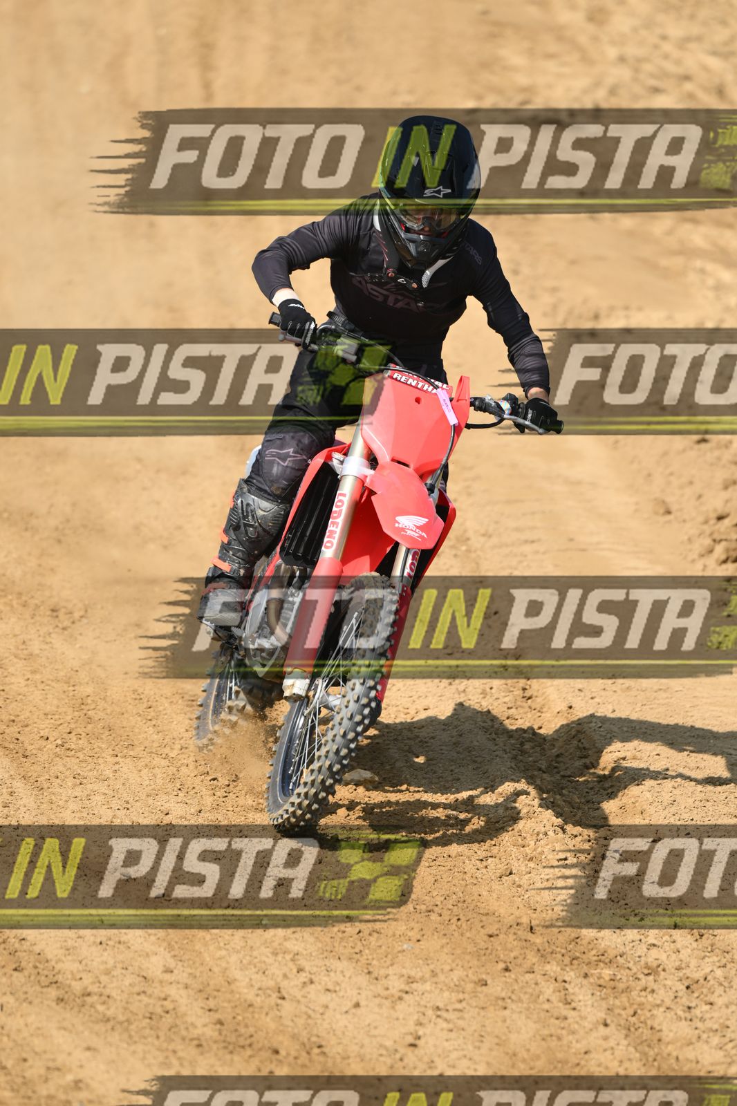 RED HONDA - ALL BLACK · DSH_7120