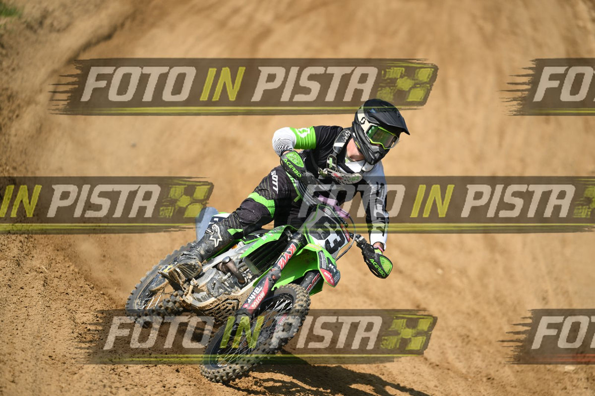 63 · DSH_7175