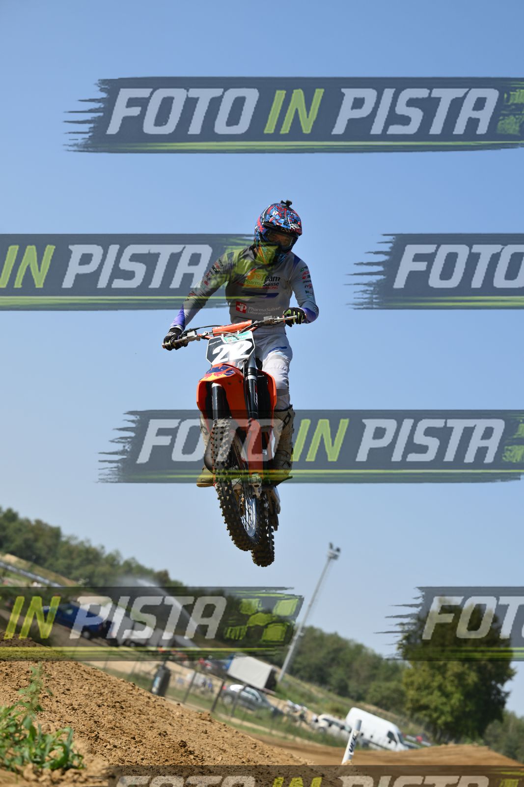 22 · DSH_7377