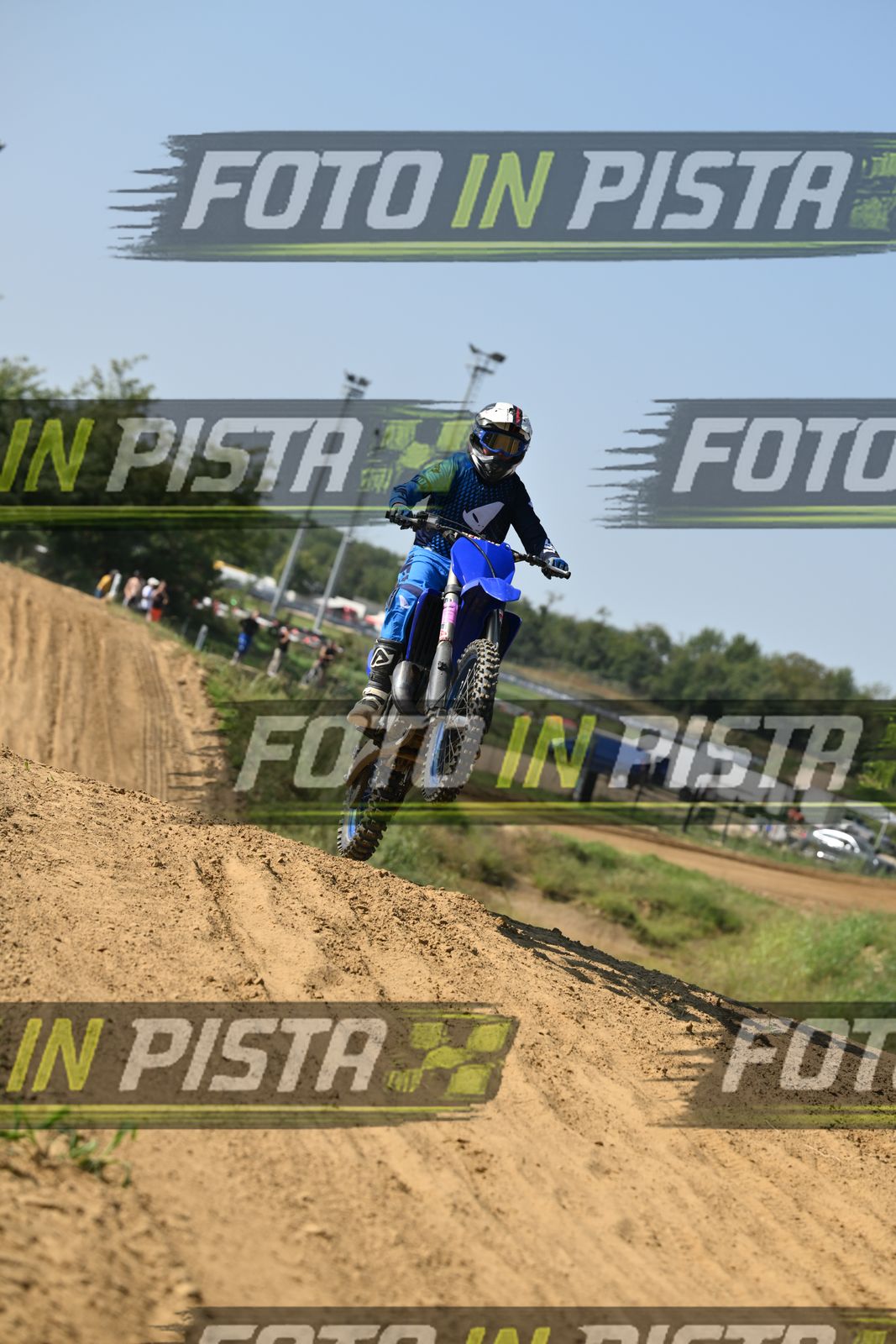 TOTAL BLUE · DSH_7463