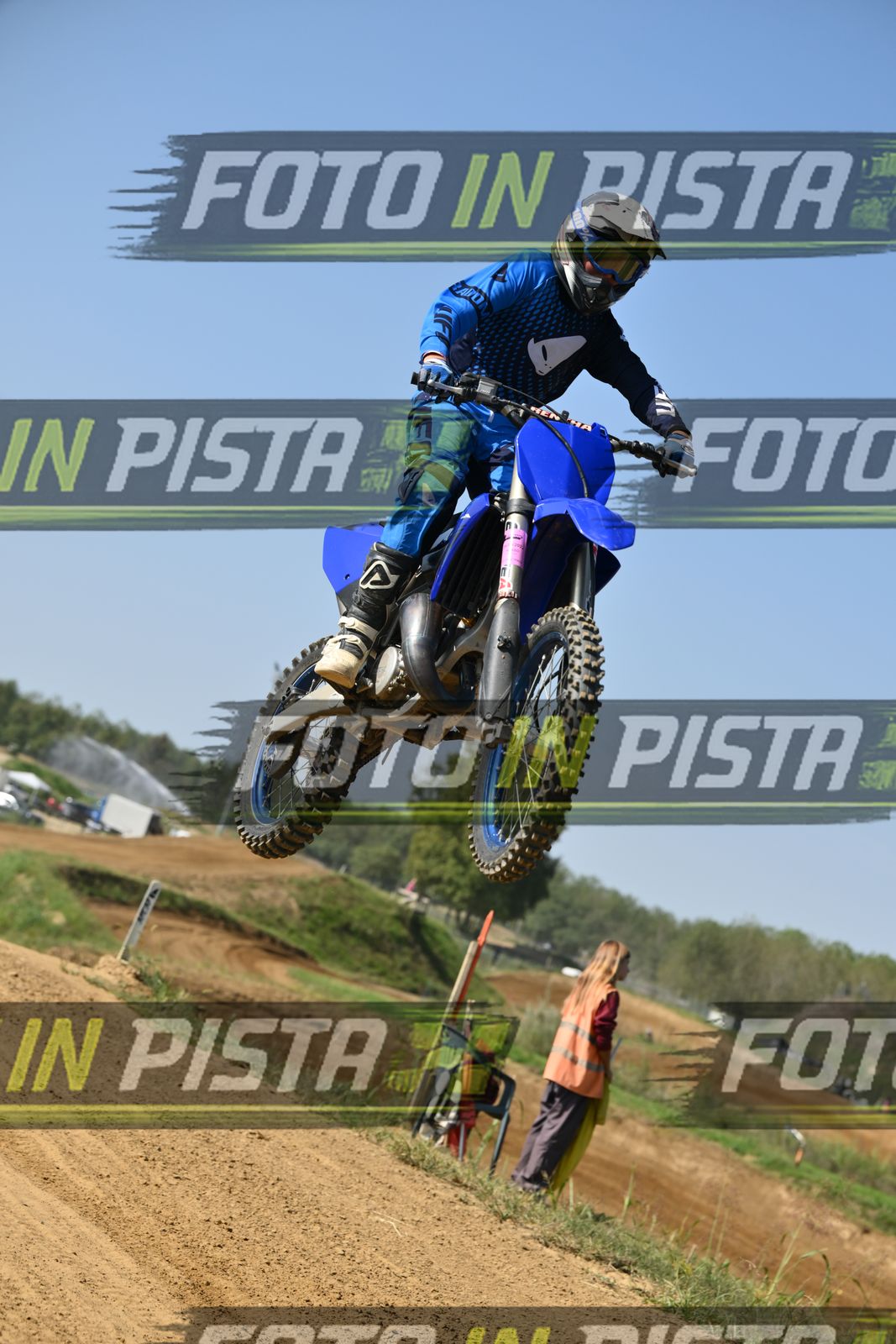 TOTAL BLUE · DSH_7471