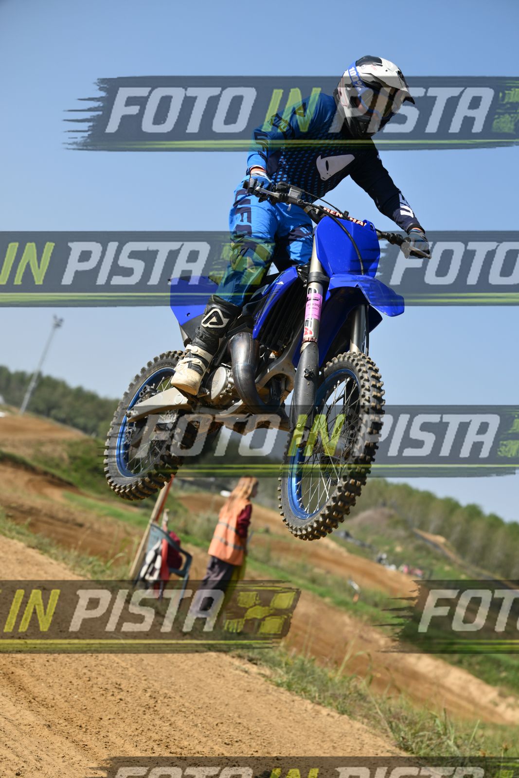TOTAL BLUE · DSH_7472