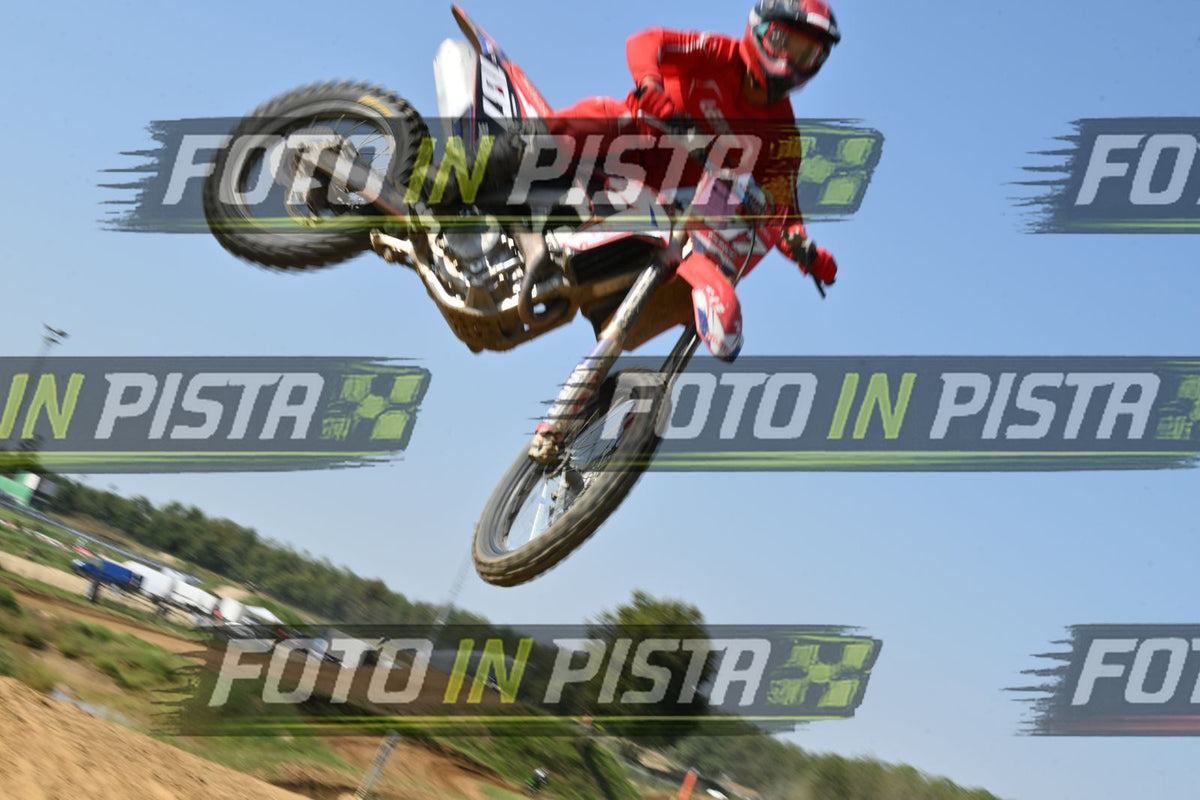 187 · DSH_7513