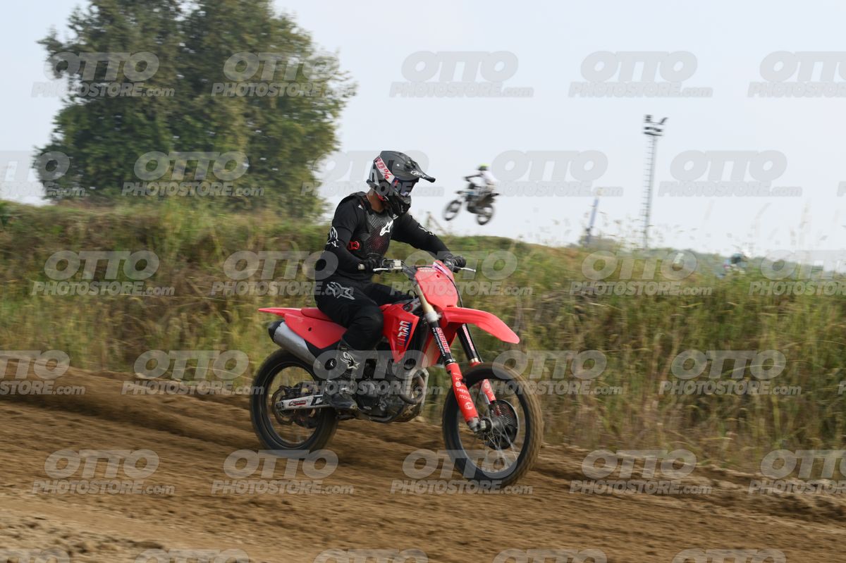 0 CRF - BLACK · DSH_7578