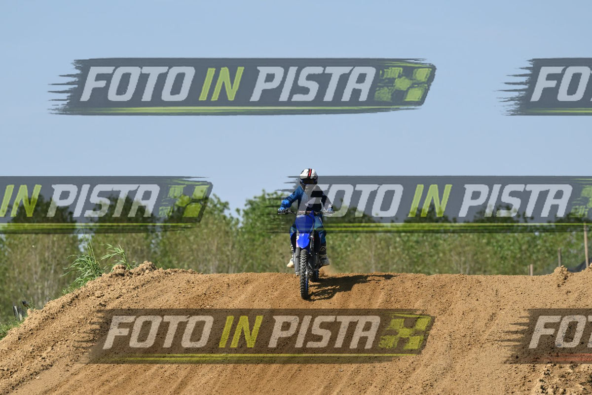 TOTAL BLUE · DSH_7619