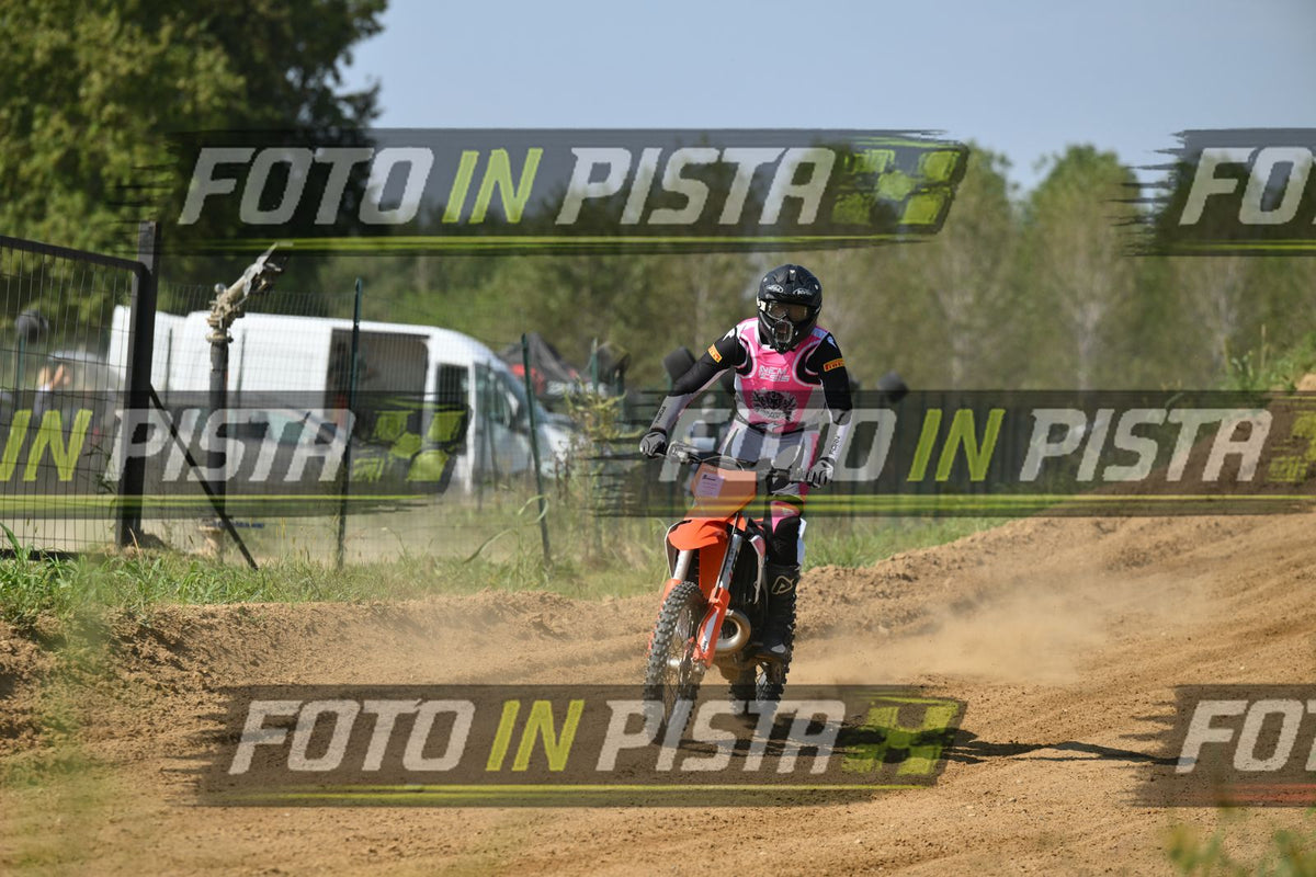 KTM - PINK WHITE SHIRT · DSH_7652