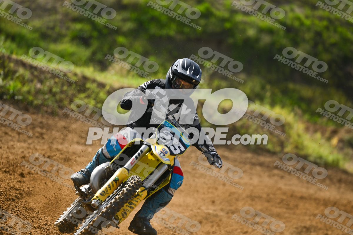 215 · DSH_7671