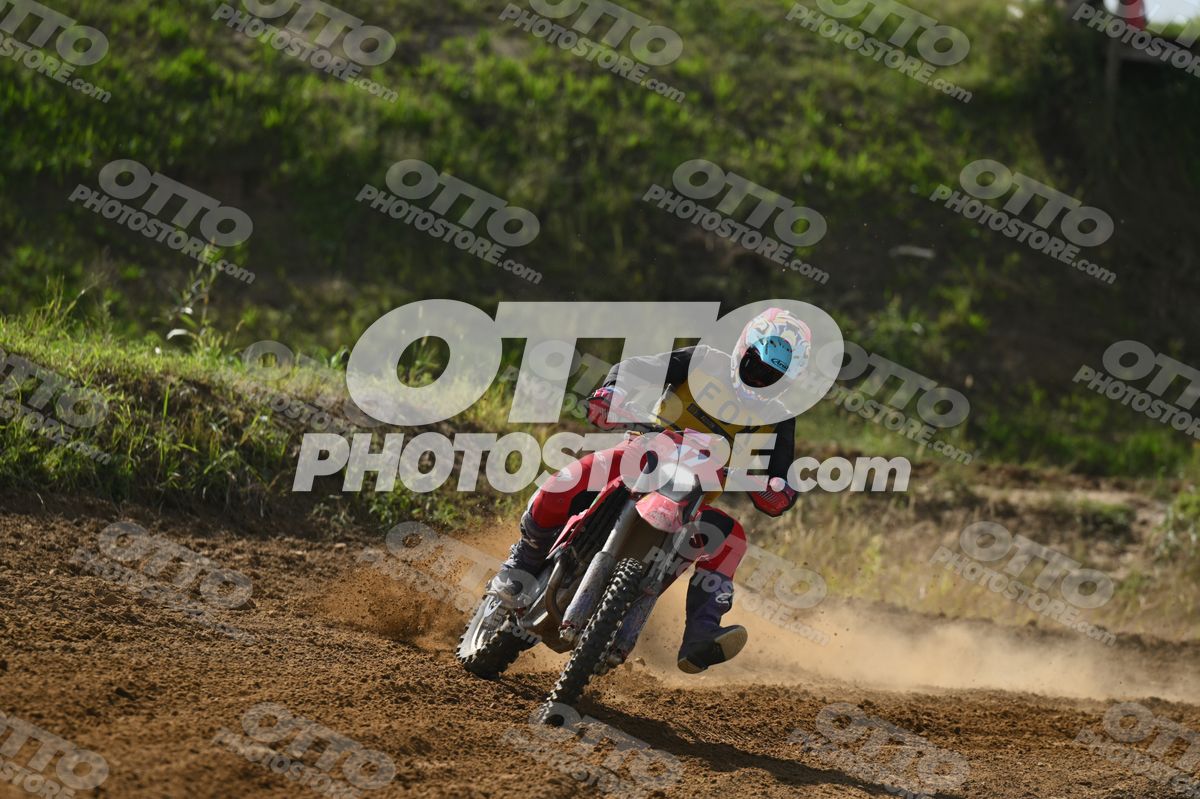 17 · DSH_7680