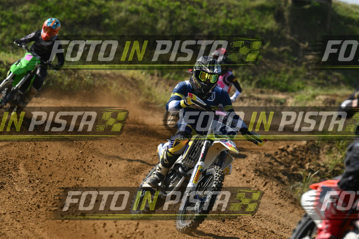 144 · DSH_7779