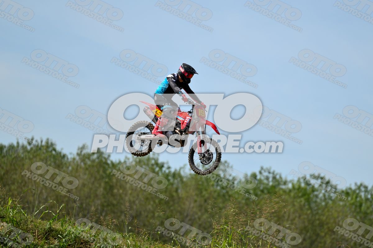 19 · DSH_7856