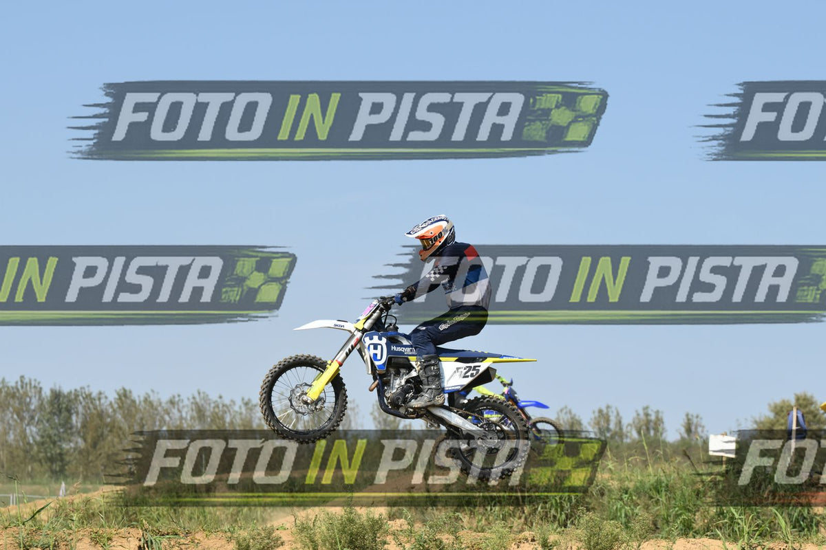 525 · DSH_7962