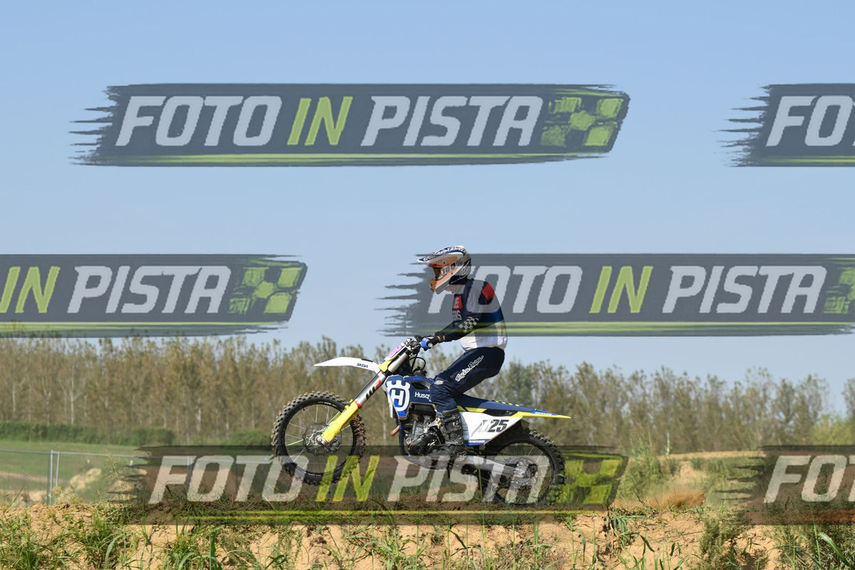 525 · DSH_7965