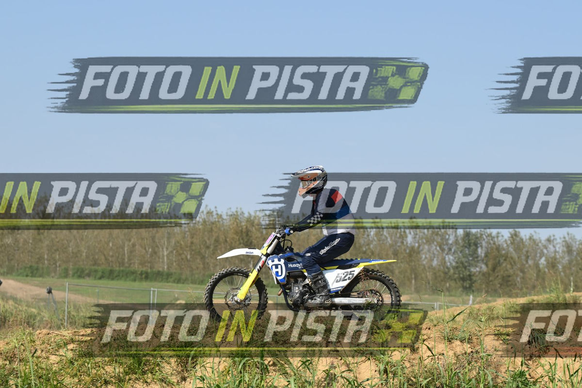 525 · DSH_7966
