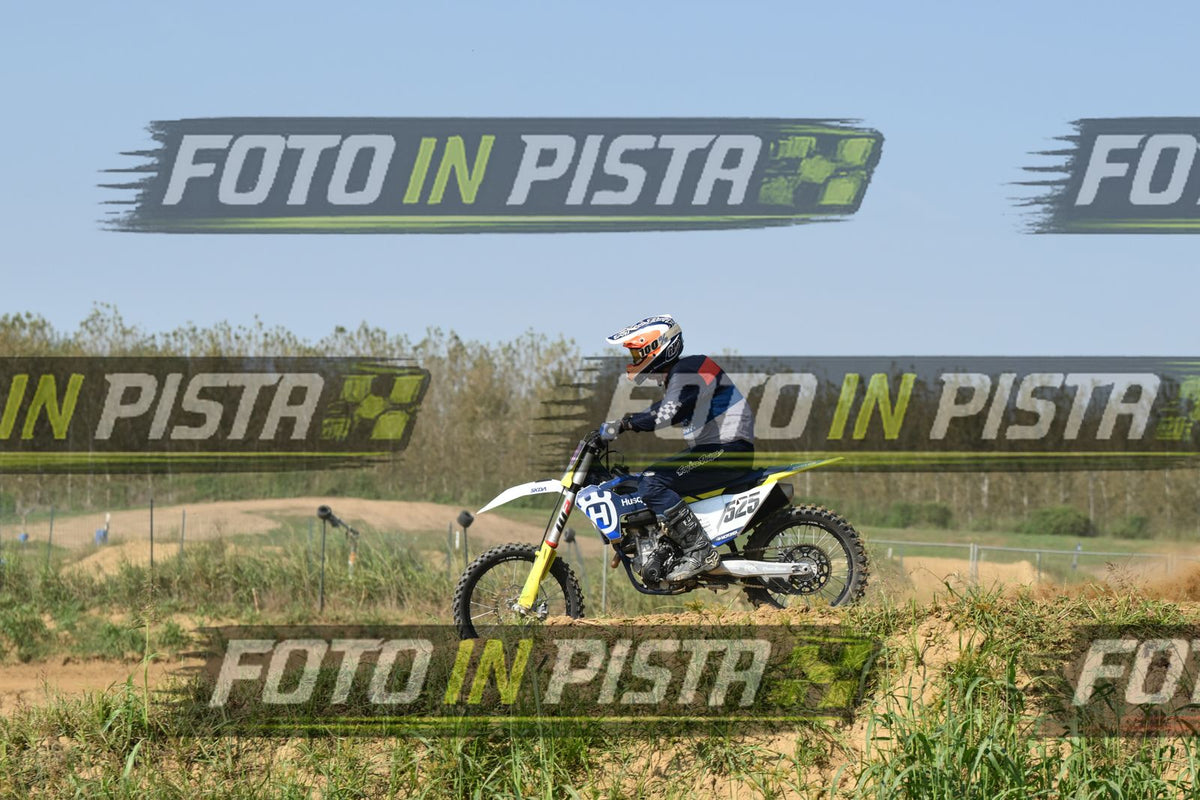 525 · DSH_7968