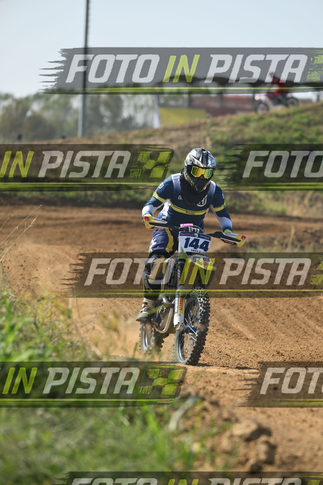 144 · DSH_8014