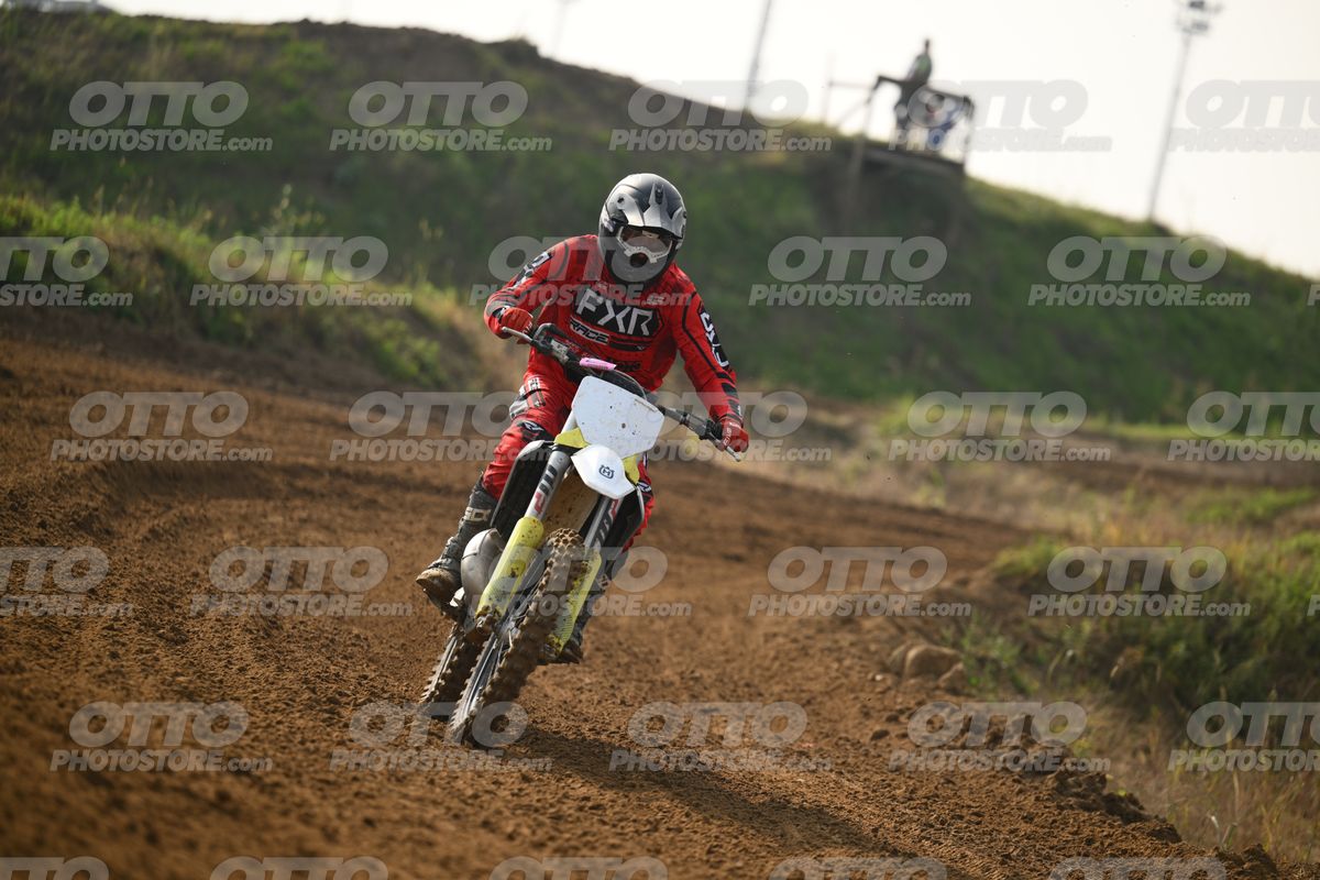 0 HUSQUARNA - FXR RED · DSH_8025