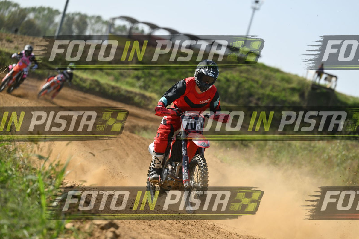 703 · DSH_8030