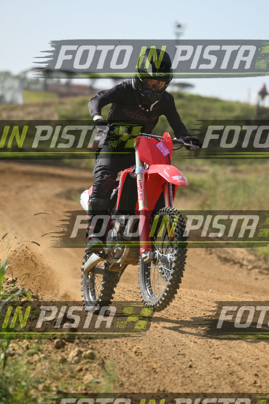 RED HONDA - ALL BLACK · DSH_8110