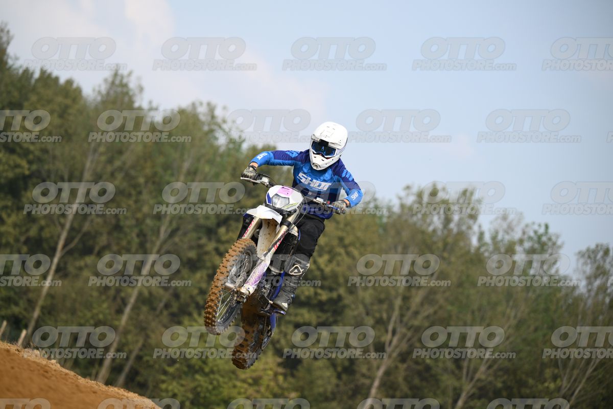 0 - SHOT suite white helmet · DSH_8200