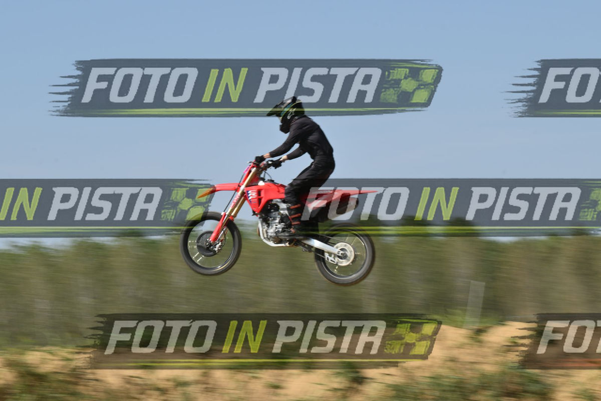 RED HONDA - ALL BLACK · DSH_8269