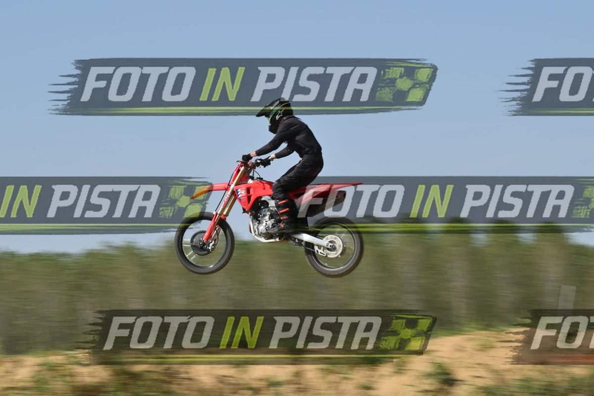 RED HONDA - ALL BLACK · DSH_8270