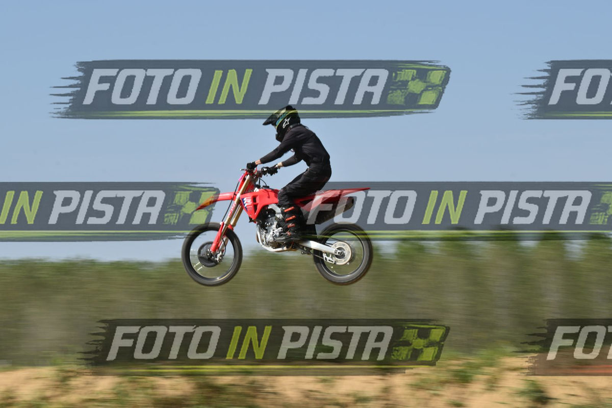RED HONDA - ALL BLACK · DSH_8271