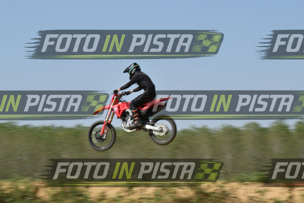 RED HONDA - ALL BLACK · DSH_8273
