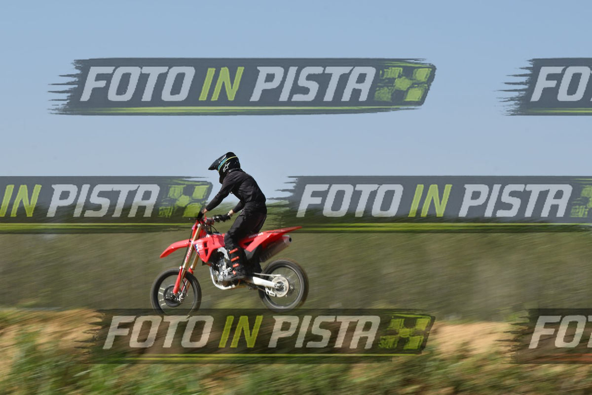 RED HONDA - ALL BLACK · DSH_8276