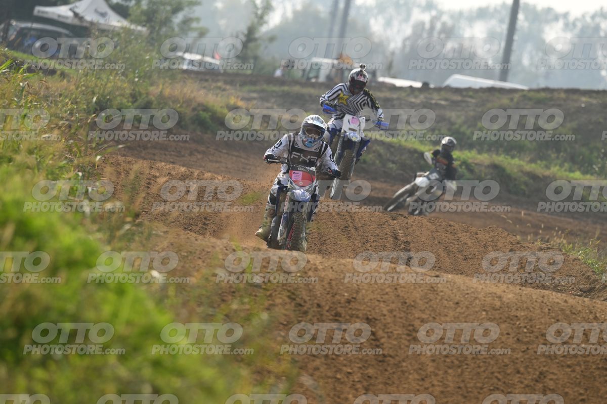 0 - YAMAHA blue red - white black shirt (Light Blue helmet · DSH_8332