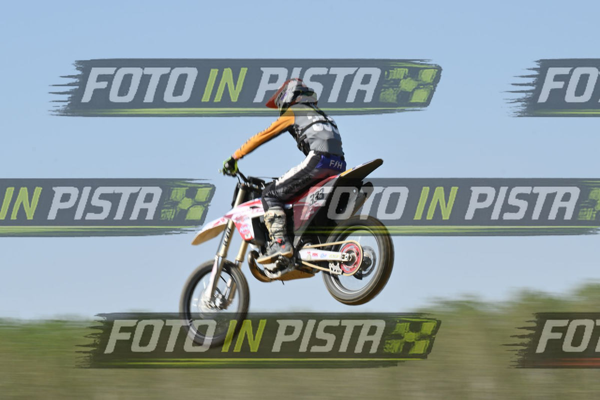 333 · DSH_8408