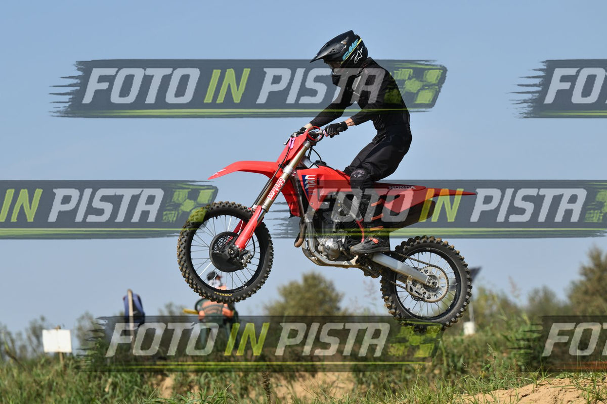 RED HONDA - ALL BLACK · DSH_8468