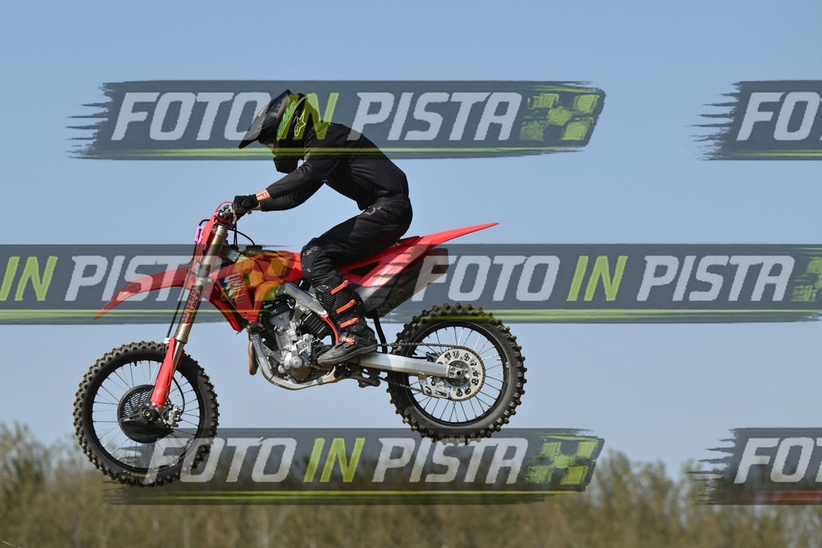 RED HONDA - ALL BLACK · DSH_8473