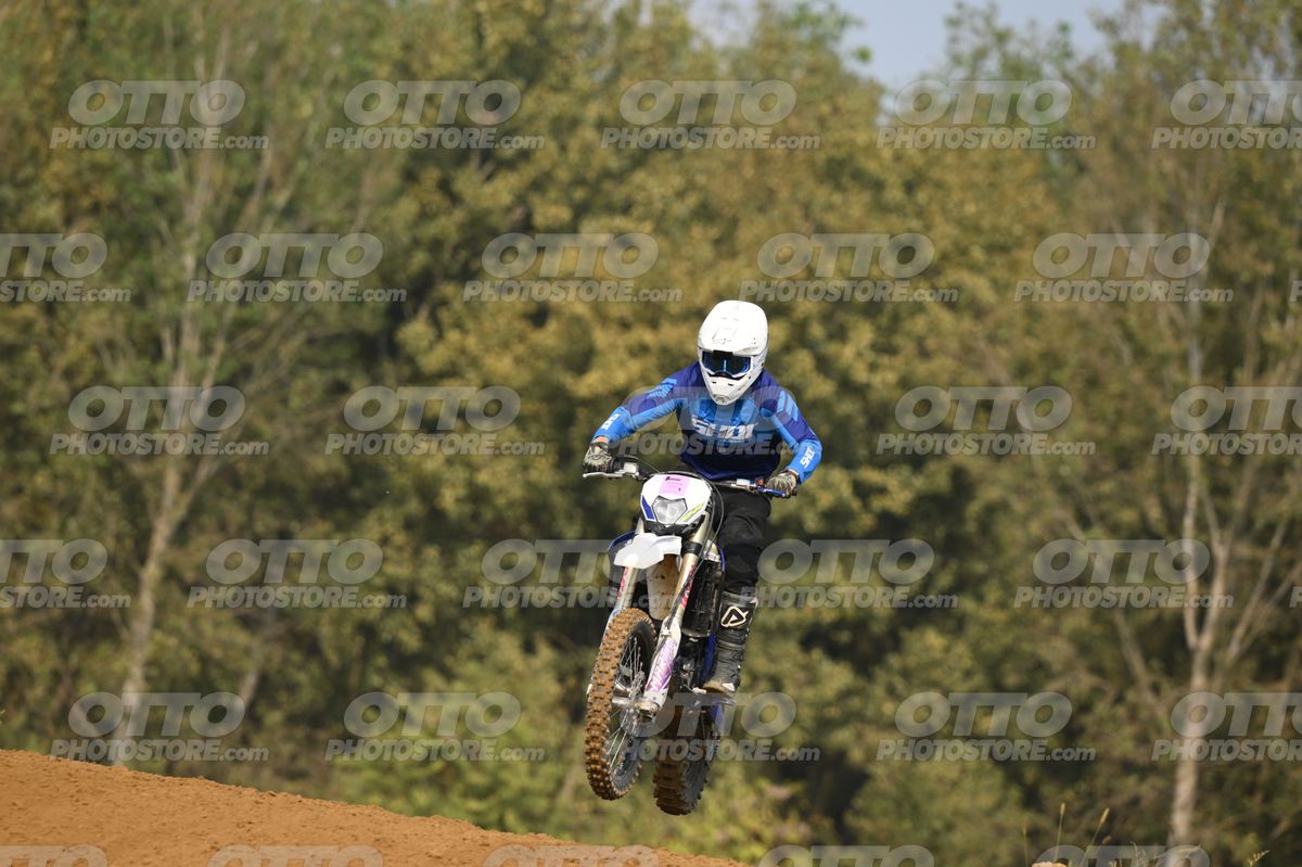 0 - SHOT suite white helmet · DSH_8547