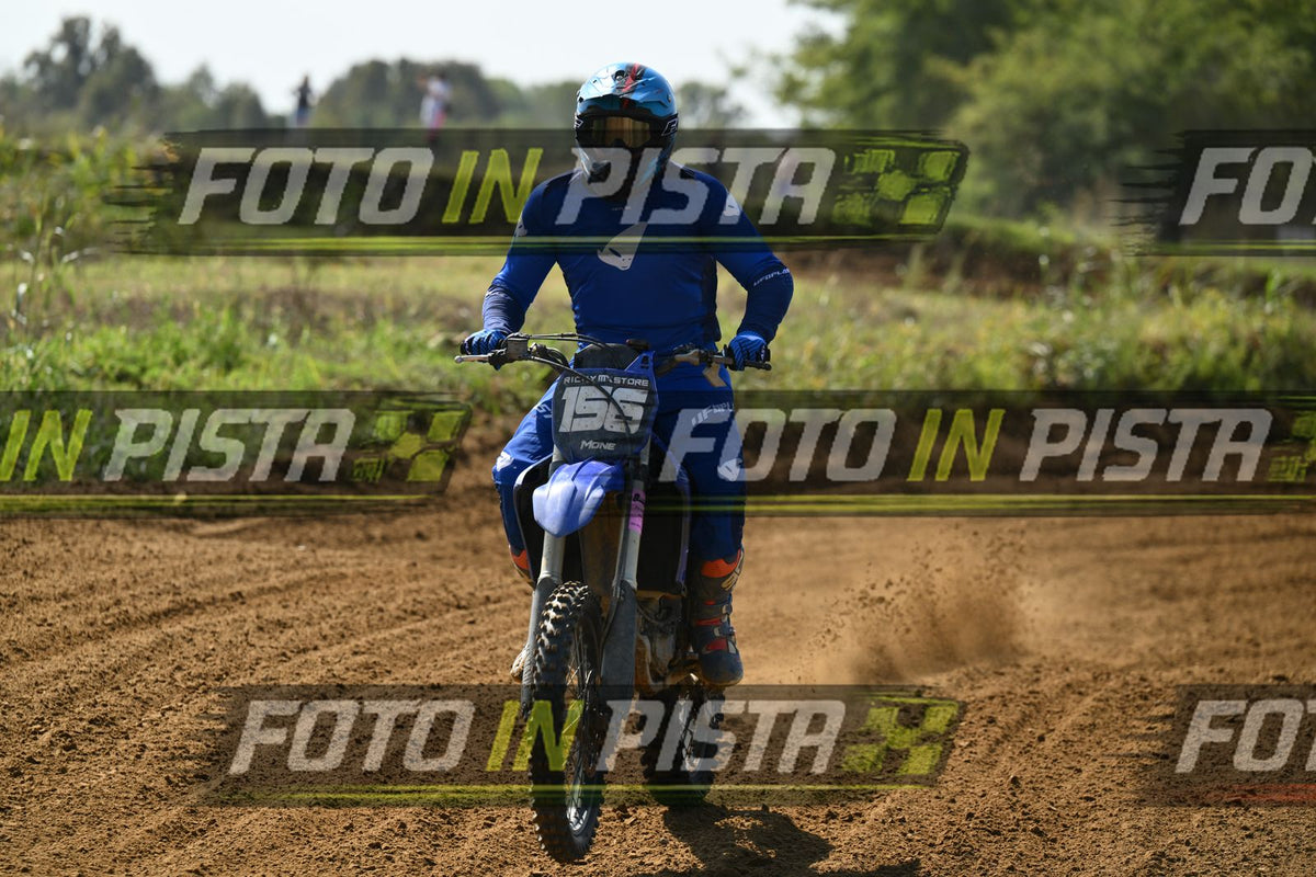 TOTAL BLUE · DSH_8563